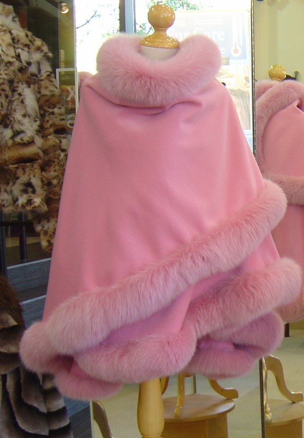 Pink Cashmere Cape With Fox Fur Trim